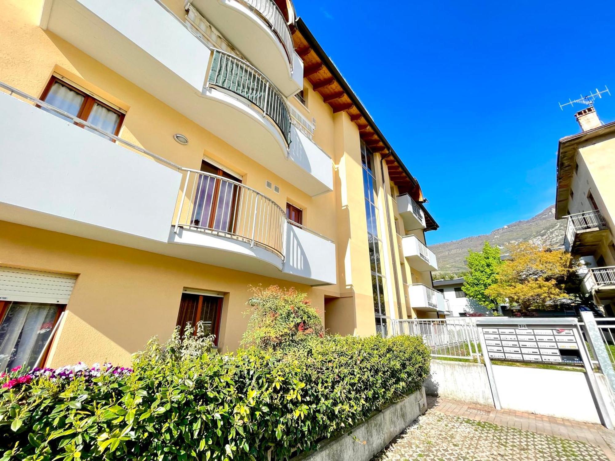 Casa Segantini - Relax Patio Apartment 1 آركو المظهر الخارجي الصورة